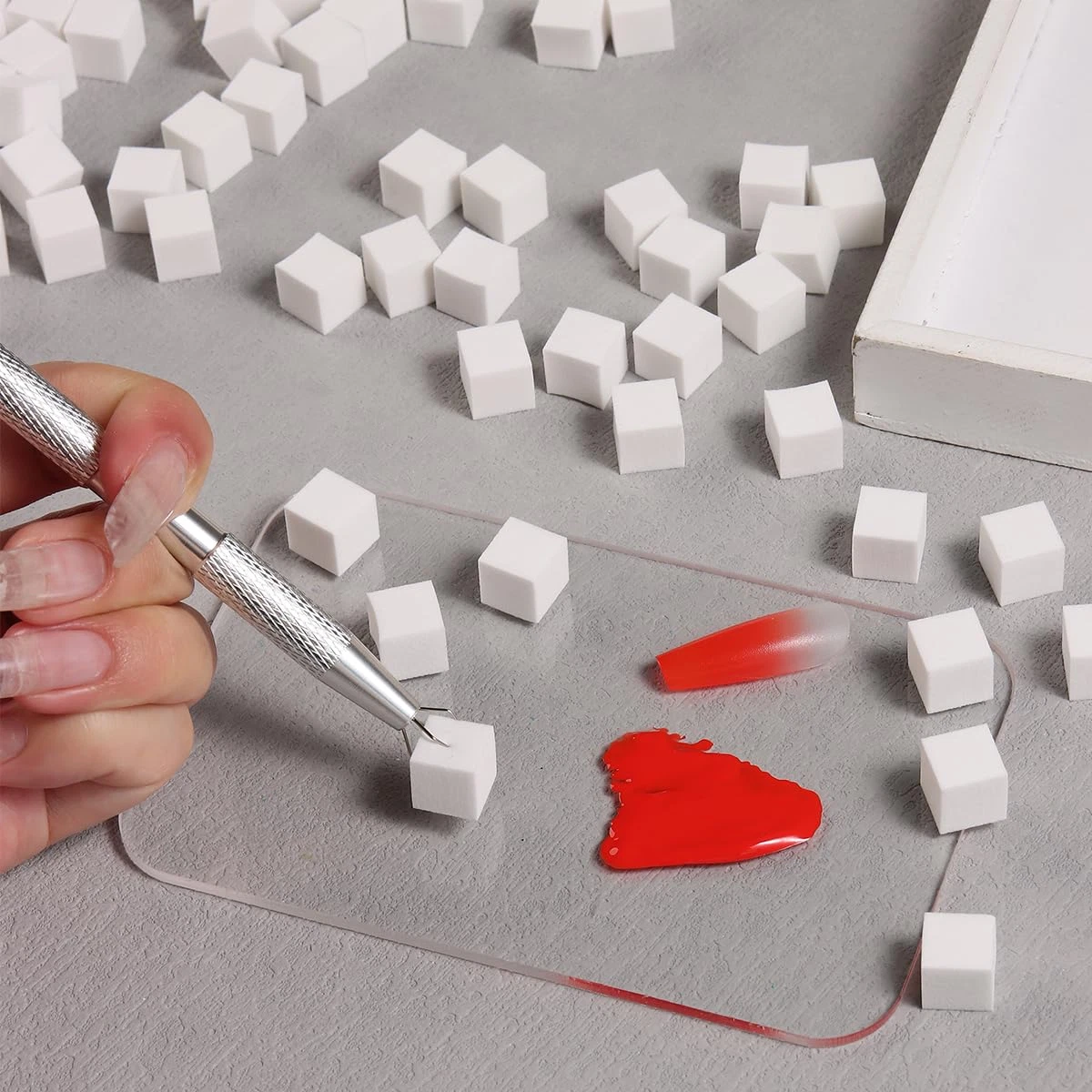 NAIL SPONGE HOLDER 2